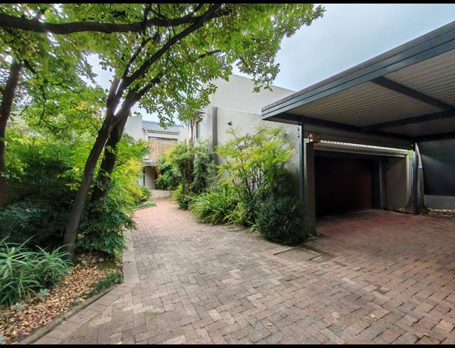 3 BEDROOM TOWNHOUSE FOR SALE IN THREE RIVERS